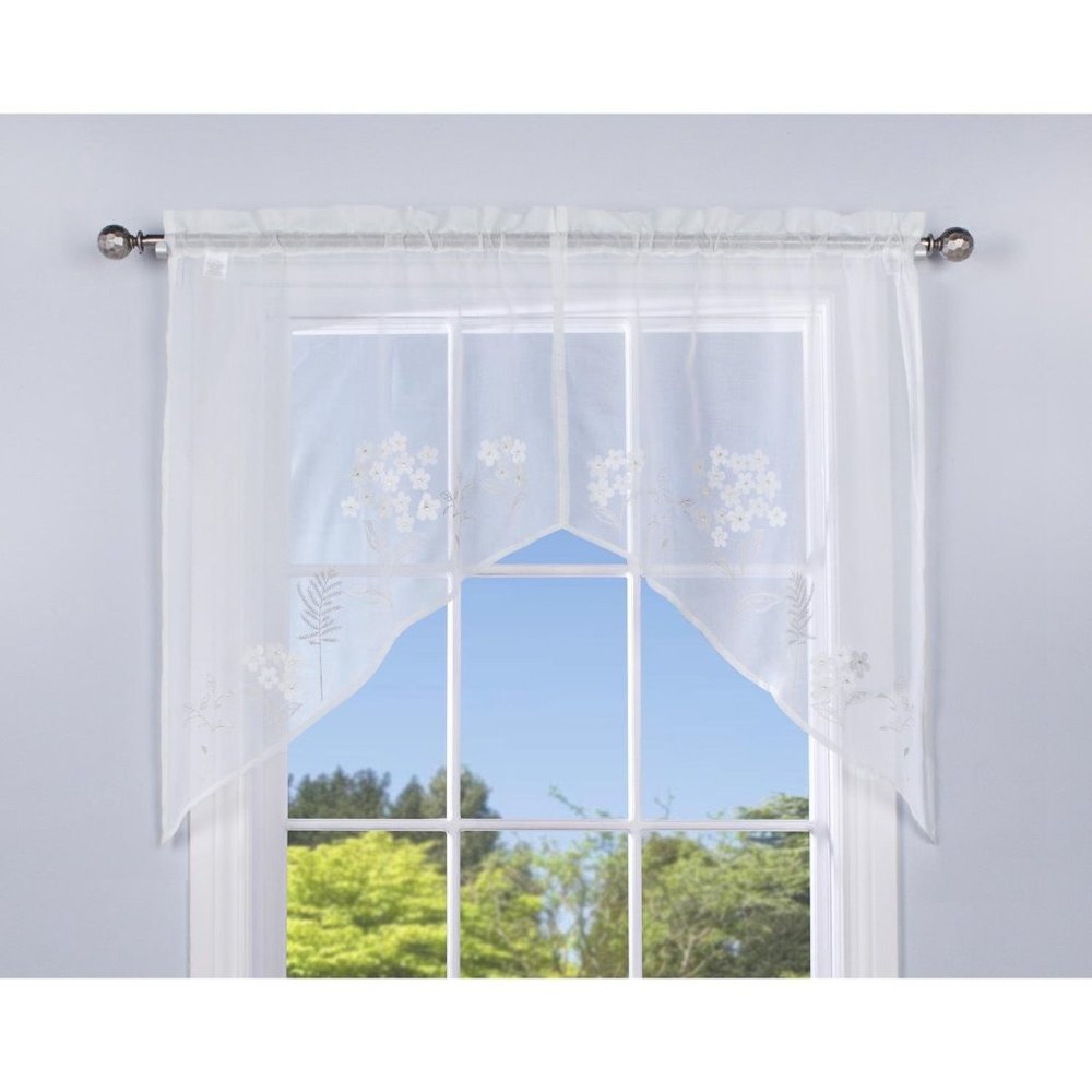 Commonwealth Rhapsody Hydrangea Pole Top Tailored Swag Valance White 54 x 36Comm